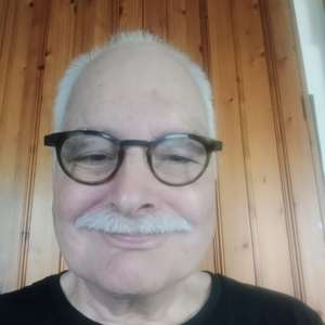 Cours d'anglais, francais + cours de violon/solfège + traduction.