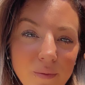 Baby-sitter , aide au personnes ..