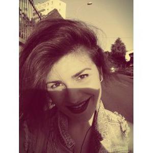 Jovana, 19 ans, baby-sitter