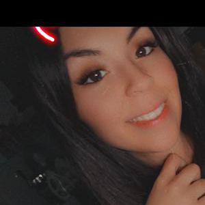 Aide à domicile course papier administratif ménage toilette soin quotidien habillage levé coucher repas