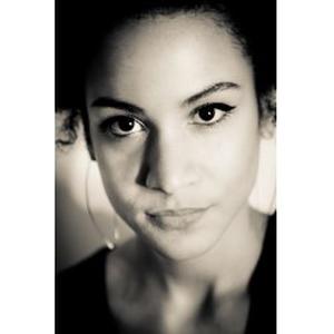 PROFESSEURE CERTIFIEE CV&C DONNE COURS