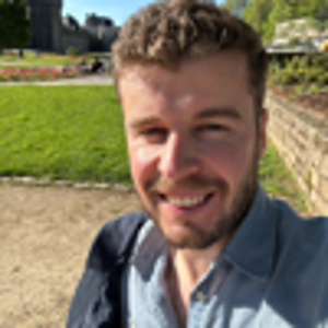 Cours d'informatique divers : Excel, Montage vidéo (CapCut, iMovie), PPT, SAP, Photoshop ...