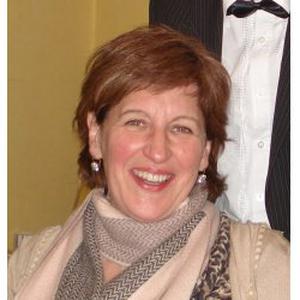 Dame de compagnie - Baby sitter - extra en restauration - chauffeur