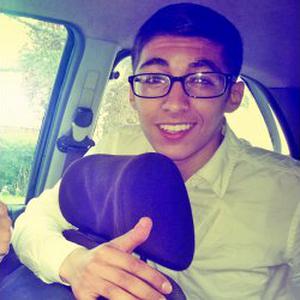 Younes, 19 ans, soucis informatique, n'attendaient plus!