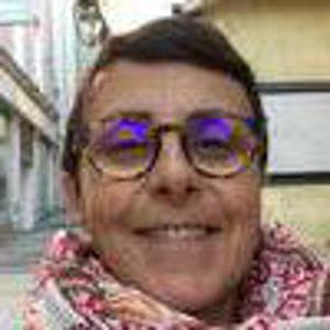Bonjour, je recherche pour garder soit chiens ou chats ou les deux à votre domicile. Je souhaiterais le faire à plein temps, j’adore les animaux , j’ai moi meme un chat .
