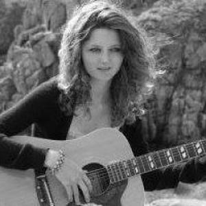 Clémentine, 25 ans, cours de chant à domicile (musiques actuelles)