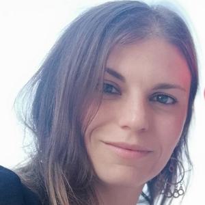 Amélie, 21 ans, garde d'enfants et aide au personne âgées à domicile