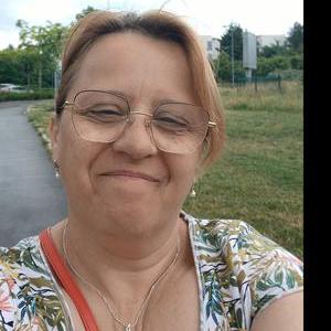 ménage ,repassage, courses, preparation du repas  ,acccompagnement dans la démarche aminitrative,