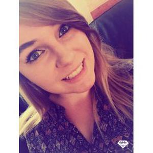 Valentine, 20 ans, propose des services de garde d'enfants