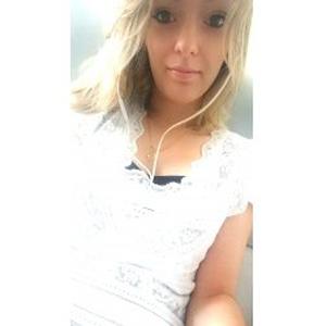 STACY, 19 ans