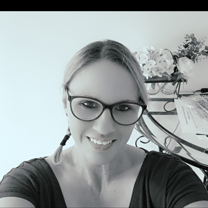 Diplômée aide médico psychologique