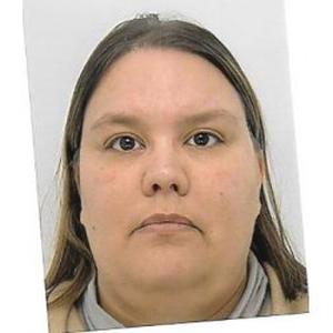 Fanny, 36 ans, propose service d'auxiliaire de vie