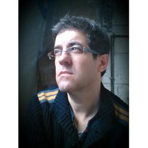 Eric, 51 ans, propose aide aux personnes handicapées