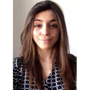 Sabrina, 22 ans, aide pour les devoirs