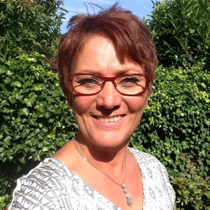 JE CHERCHE UNE FEMME DE MENAGE