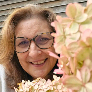 A LA RECHECRE D'UNE PERSONNE POUR L'ENTRETIEN DE NOTRE MAISON