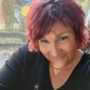 JE CHERCHE UNE FEMME DE MENAGE