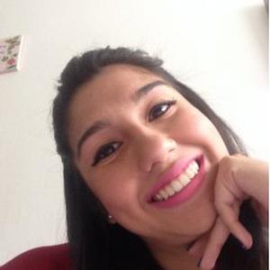 Oriana, 23 ans propose du baby-sitting