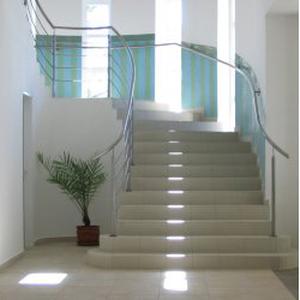 Photo de Madame JELASSI