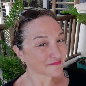 RECHERCHE UNE FEMME DE MENAGE