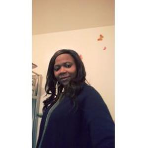 Charlote Nadege, 27 ans se propose en tant que surveillant de nuit