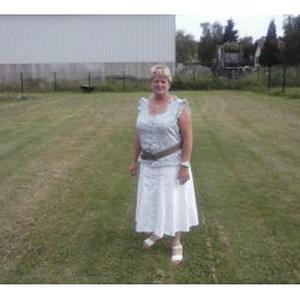 Marie Ange, 57 ans, propose aide aux personnes âgées