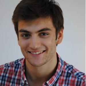 Paul, 19 ans, professeur de Judo et étudiant en électronique propose ses services pour garder des enfants de primaire/collège.