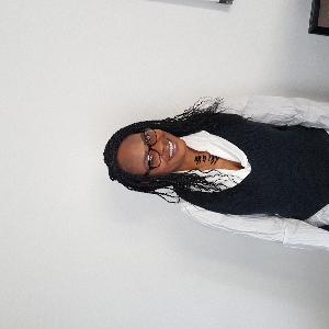 AMANDA, 47 ans donne des cours d'anglais