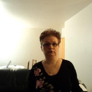 Aide aux personnes âgées dans les actes de la vie quotidienne (toilette et soins d'hygiène, habillage et aide au déplacement)