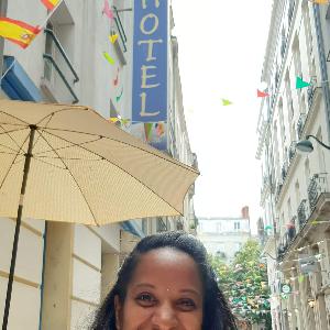 Florence, 30 ans, propose baby sitting
