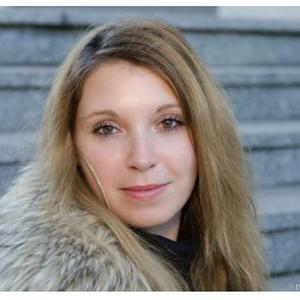 Emilie, 24 ans, propose aide aux personnes âgées