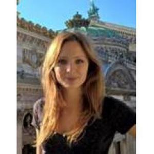 Irina, 28 ans donne des cours d'Allemand