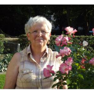 je propose d'être au service d'une personne âgée ou handicapé, également de la garde de nuit