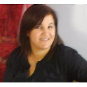 Zahra, 51 ans cherche un emploi auprès de personnes âgée