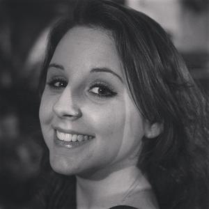 Emilie, 21 ans, propose aide aux devoirs