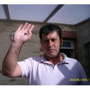 Pascal, 43 ans propose de réaliser les travaux d'extérieur