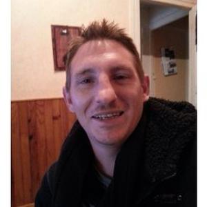 Adrien, 36 ans, propose jardinage