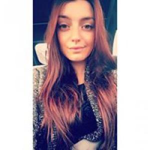 Manon, 21 ans, propose service d'assistante maternelle