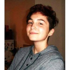 Morgane, 19 ans aide aux seniors