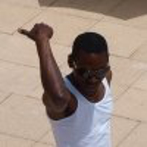 Fredy, 38 ans donne des cours de danse