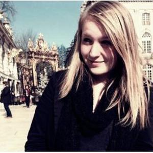 Chloé, 19 ans, employée de ménage