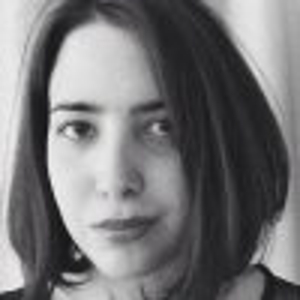Propose aide aux personnes âgées