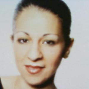 Karima , 39 ans