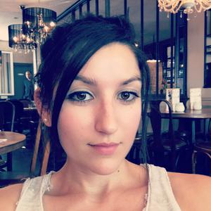 Emilie, 27 ans, auxiliaire de vie propose ses services