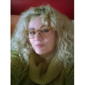 ANITA, 60 ans. Assitance aux personnes, garde de nuit.