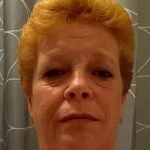 Daniele, 50 ans  , maitrise les différentes mission du néttoyages, respect des consignes en hygiène,