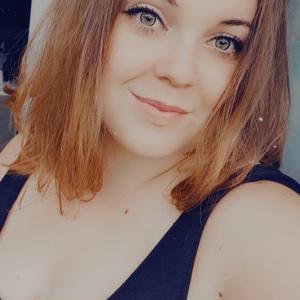 Tiphanie, 20 ans, propose de vous aider à domicile, à Plaisir et ses alentours.