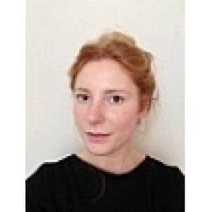 Antonine, 25 ans aide aux personnes âgées