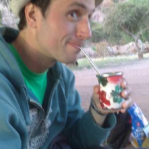 Raphael, 28 ans donne cours d'anglais et d'espagnol en Gironde