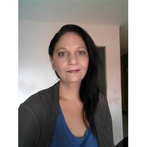 jeune femme recherche des heures de Ménages